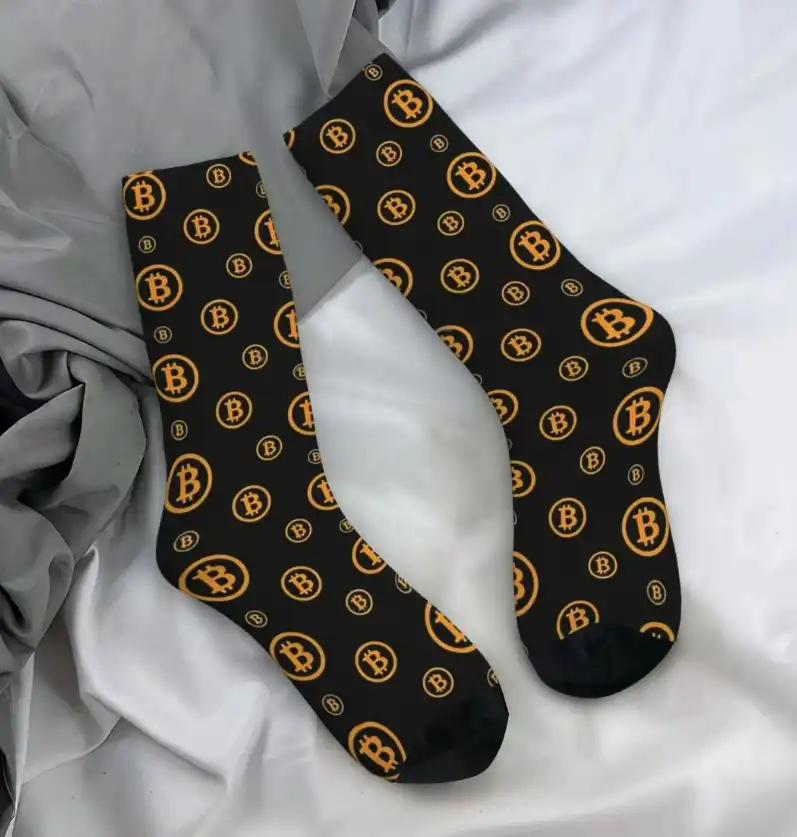 7 Hadiah Natal Crypto Buat Sahabat dan Keluarga - Kaos kaki kripto.webp