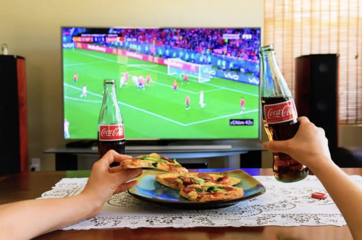 Daftar Saham yang Berpotensi Cuan Saat Piala Dunia 2026 - coca cola.webp