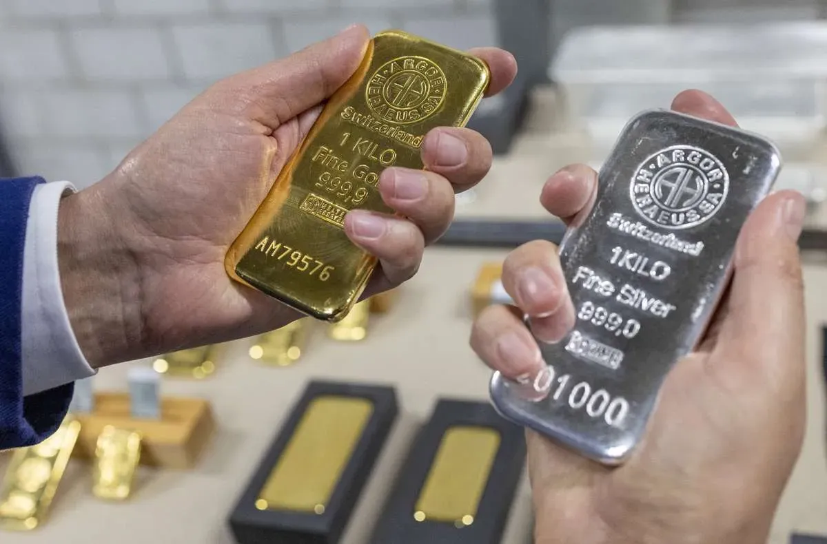 Gold vs Silver