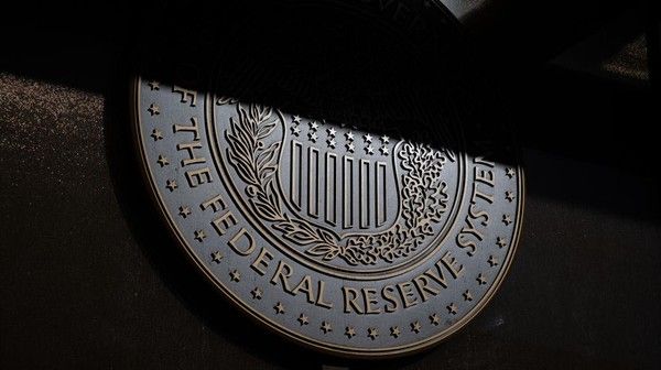 Fed Tahan Suku Bunga di Tengah Perang Iran, Powell Tetap Jadi Governor