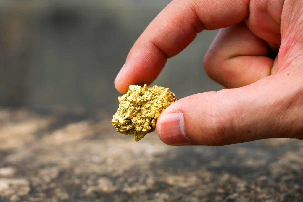 Benefits of Indonesia's Gold Ore Reserves